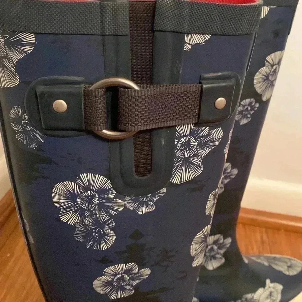 Helly Hansen new blue floral tall rain boots size… - image 6